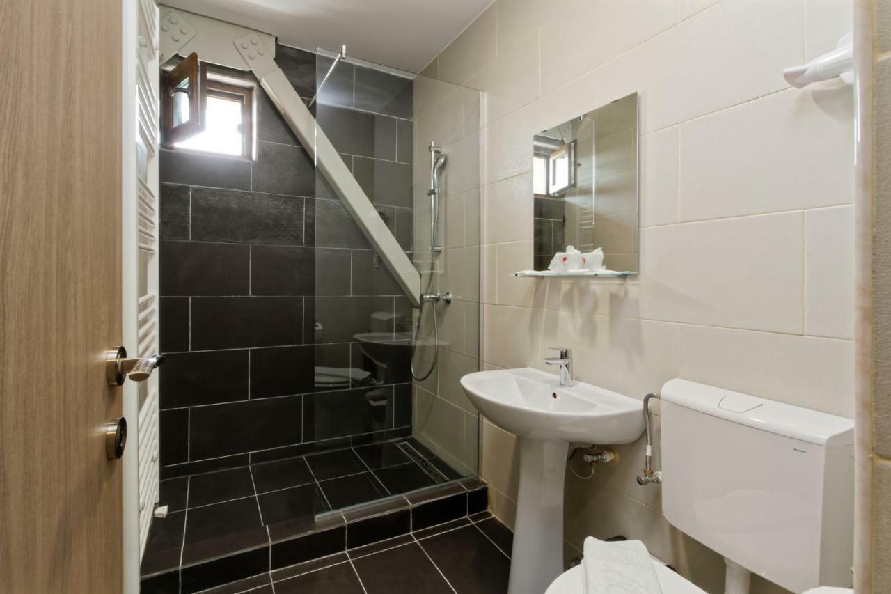 Hotel Bordeaux Galac Kültér fotó